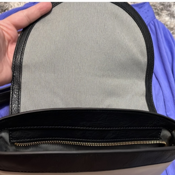 Fossil bucket bag purse - Picture 5 of 6